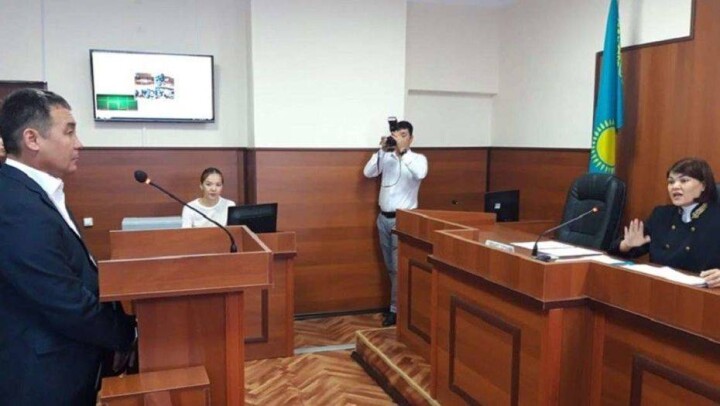 Врач из Актау доказал незаконность своего ареста из-за конфликта с посетительницей