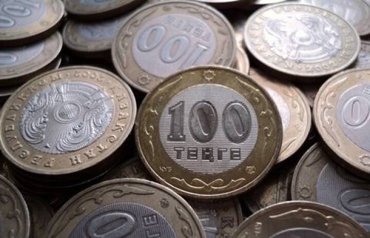 В Кокшетау украли хранившиеся в банке 100-тенговые монеты
