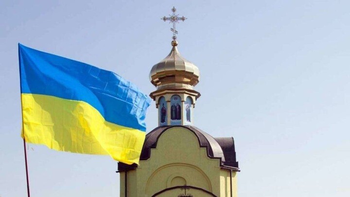 Украина приняла закон о переходе религиозных общин из одной церкви в другую