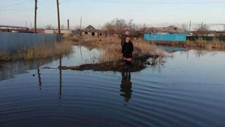  Паводок затопил несколько улиц в Семее