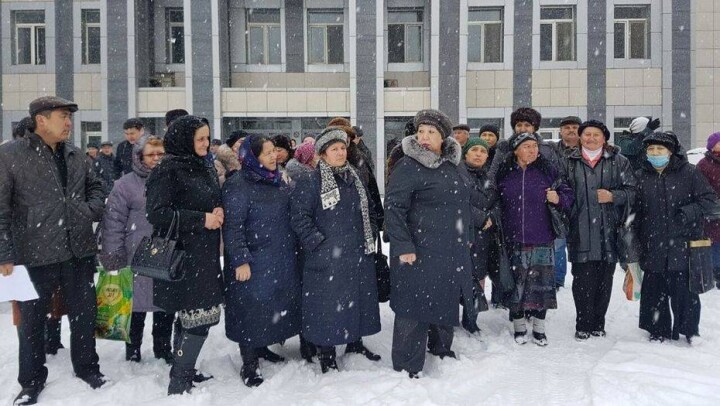Девять месяцев текстильщики Шымкента не могут получить зарплату 