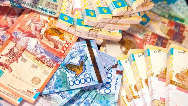 Тенге на бирже продолжает укрепляться 