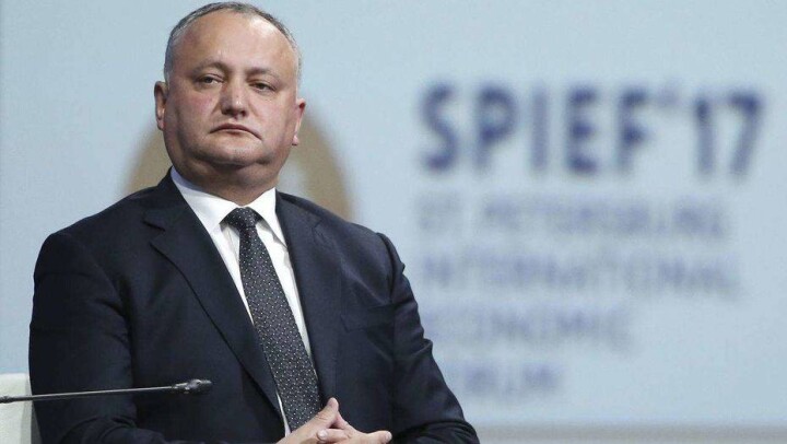 Президента Молдавии отстранили от должности в шестой раз. Премьер-министр распустил парламент