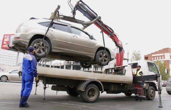 В Костанайской области забирают автомобили за неуплату налогов