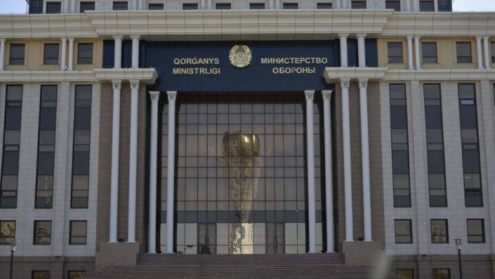 Минобороны: Отслуживших срочников планируют отправить по домам воинскими эшелонами 
