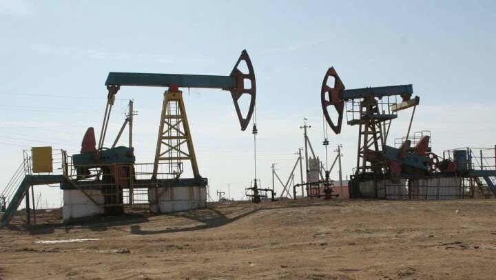 Страны ОПЕК+ сократят добычу нефти на 500 тысяч баррелей в сутки