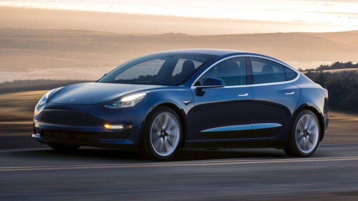 Tesla выпустила рекордные 100 000 электромобилей Model 3