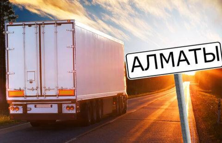 Разрешить въезд грузовикам в Алматы только ночью предложил Назарбаев