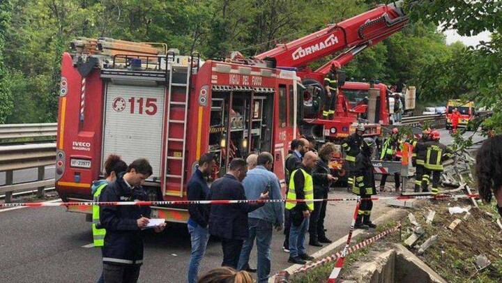Девять казахстанцев пострадали в ДТП в Италии