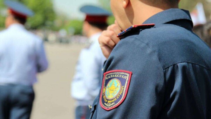 Двух полицейских арестовали в Костанае за халатность по делу об убийстве студентки