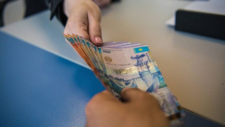 Мажилисмен назвал "минимальные размеры взяток" на Хоргосе 