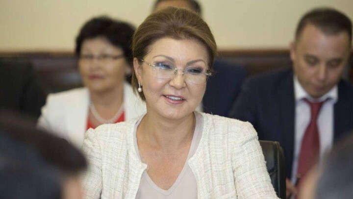 Дарига Назарбаева предложила выдать каждому акиму по вертолёту