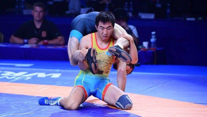 Казахстанский борец Данияр Кайсанов выиграл чемпионат Азии в Нью-Дели