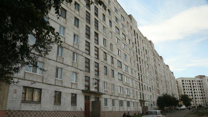 Рудничанина посадили на два года за надпись маркером в лифте