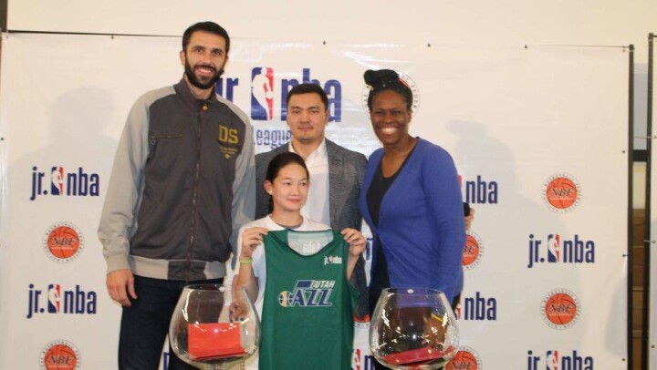 Игрок NBA Радманович приехал в Казахстан в поисках талантливых детей
