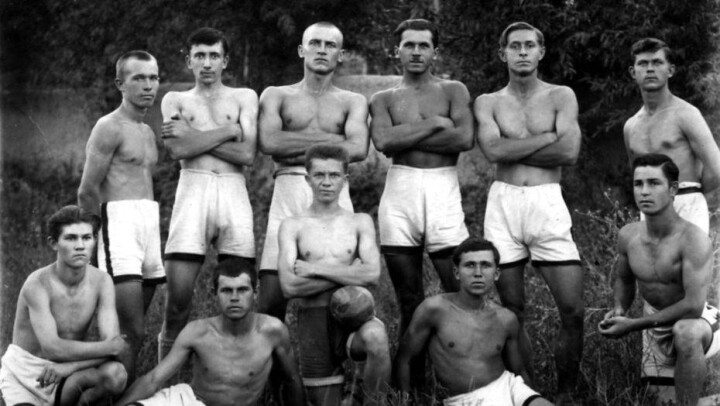 Коллективный фотопортрет ушедшей эпохи