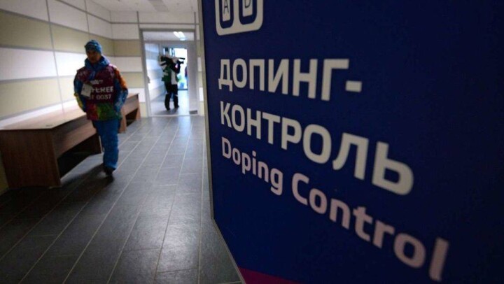 Казахстанских биатлонистов заподозрили в допинге