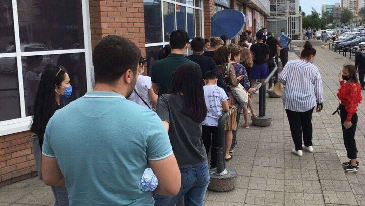 В ЗКО усилили карантин. Предприятия, не включённые в список разрешённых, приостанавливают работу