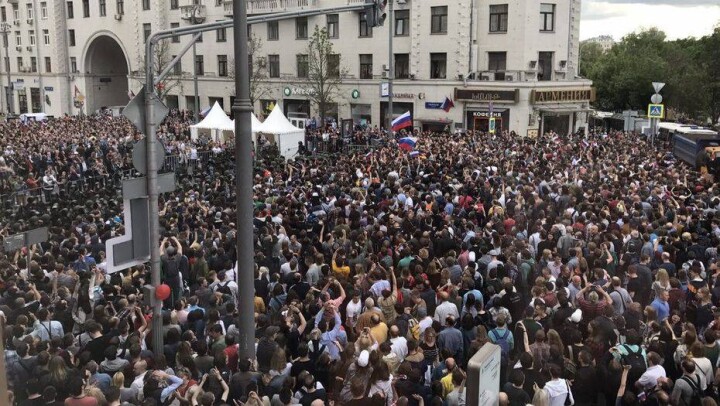Митинги в России: задержаны Навальный и полторы тысячи его сторонников