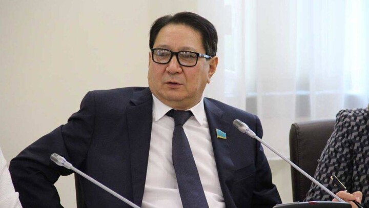 Мажилисмен Жамалов возмутил казахстанцев высказыванием о смерти в ЦОНе
