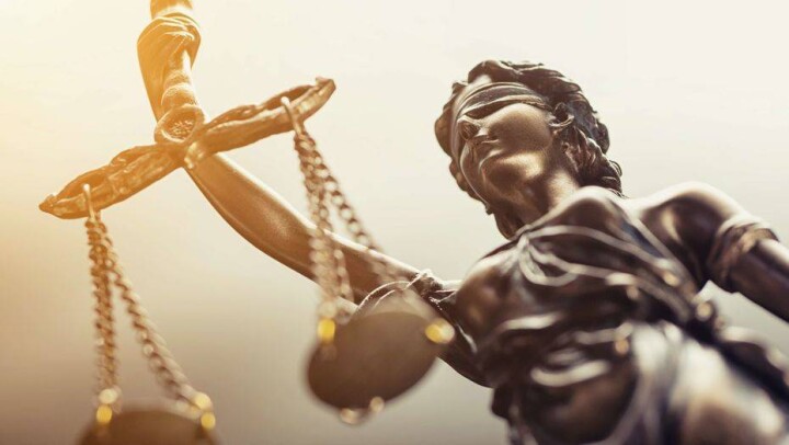 В Павлодаре экс-полицейского приговорили к 8 годам тюрьмы за вымогательство и доведение до суицида