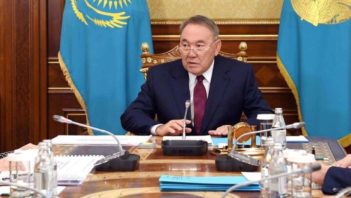 Назарбаев: С 1 января 2019 года пенсии необходимо повысить на 7%, соцпособия – на 5%