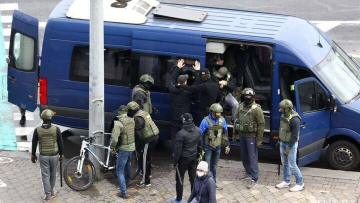 Марш народовластия и региональные митинги в Беларуси: правозащитники сообщают о тысяче задержанных