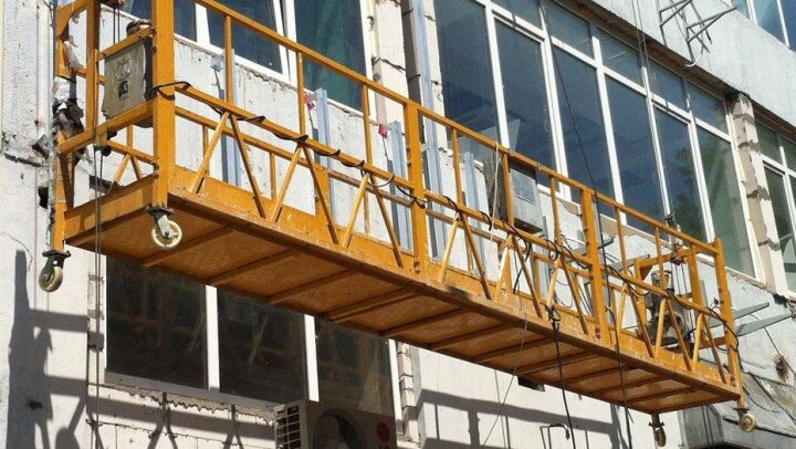 Два студента разбились насмерть после падения с высоты 20 этажа в Астане