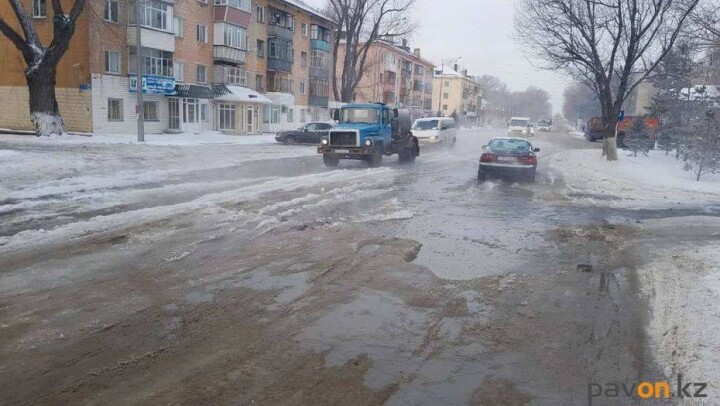 Крупная коммунальная авария в Павлодаре: без воды осталось свыше 30 домов