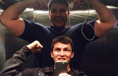 Фото со страницы боксёра на facebook.com