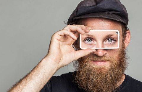 Новое мобильное приложение помогает слепым видеть глазами зрячих