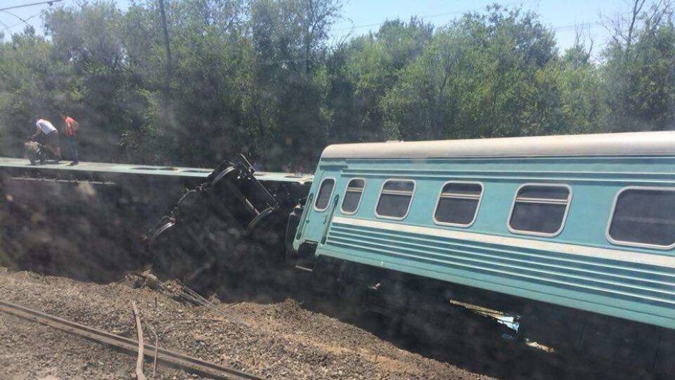 В КТЖ пообещали выплатить компенсацию всем пострадавшим при сходе поезда