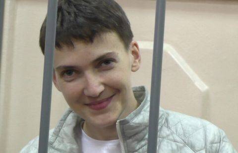 Надежда Савченко пела песни во время оглашения приговора