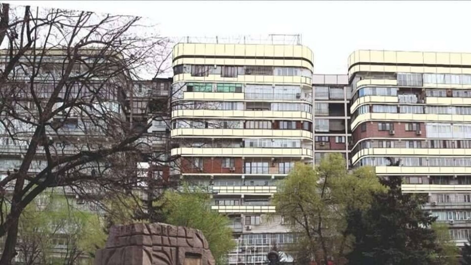 В Алматы объявили конкурс эскизных проектов фасада ЖК "Три богатыря"