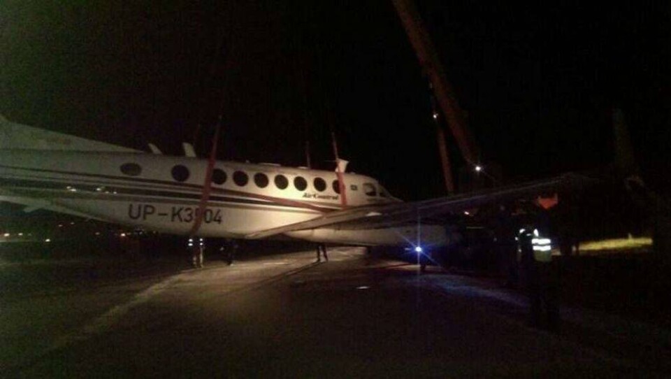 Самолёт, приземлившийся без шасси в аэропорту Уральска, не повредил взлётную полосу