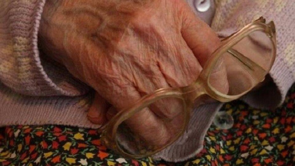 В ЗКО женщина прожила 80 лет без документов