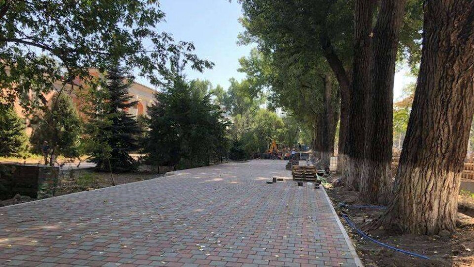 Общественный совет провёл мониторинг реконструкции пешеходных зон в Алматы