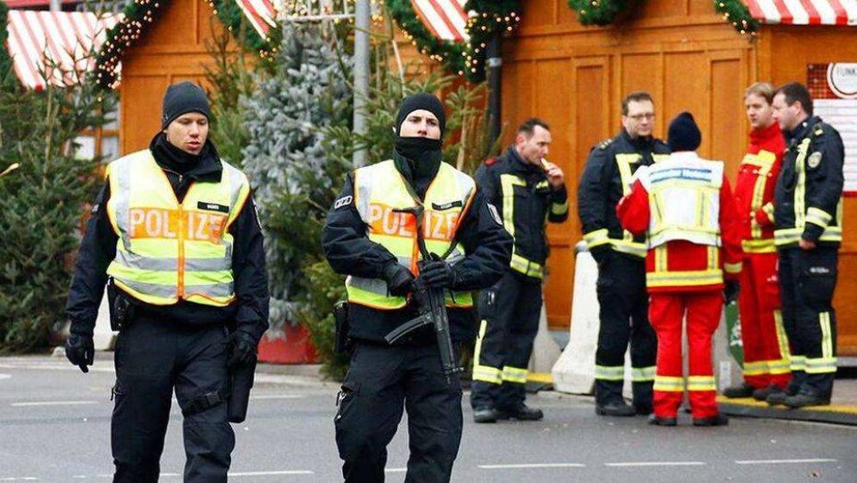 В Германии для защиты женщин от мигрантов к Новому году создадут огороженные зоны