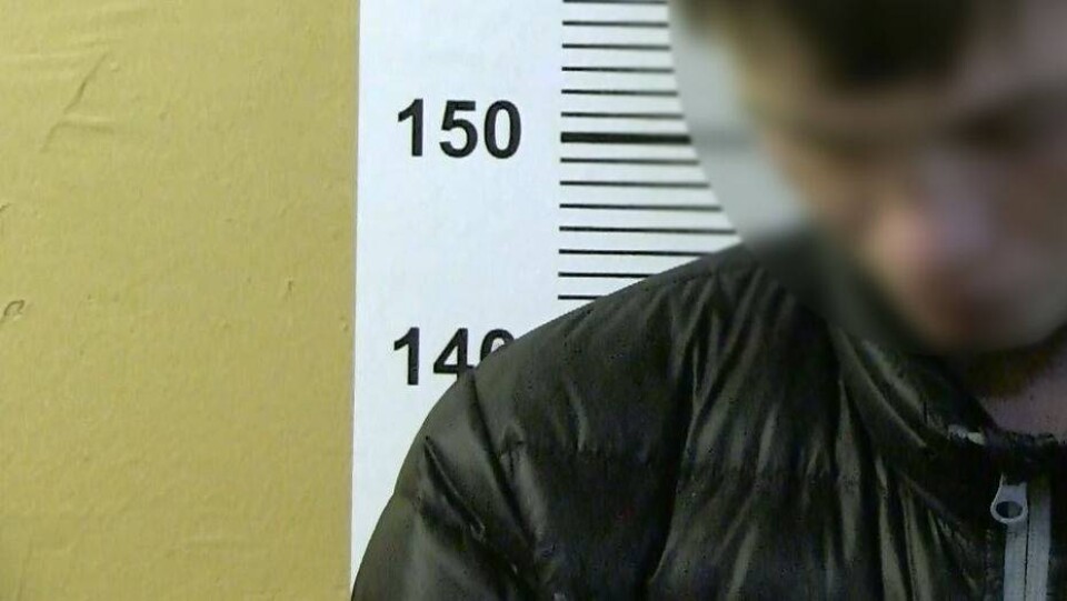 Водителя, прокатившего полицейского на капоте, задержали в Шымкенте