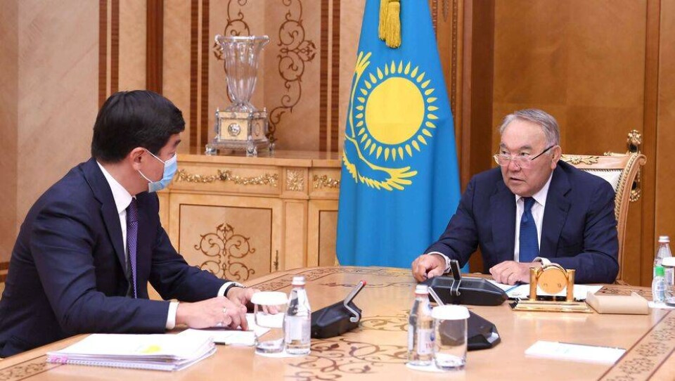 Назарбаев назначил заседание политсовета партии Nur Otan на 24 августа