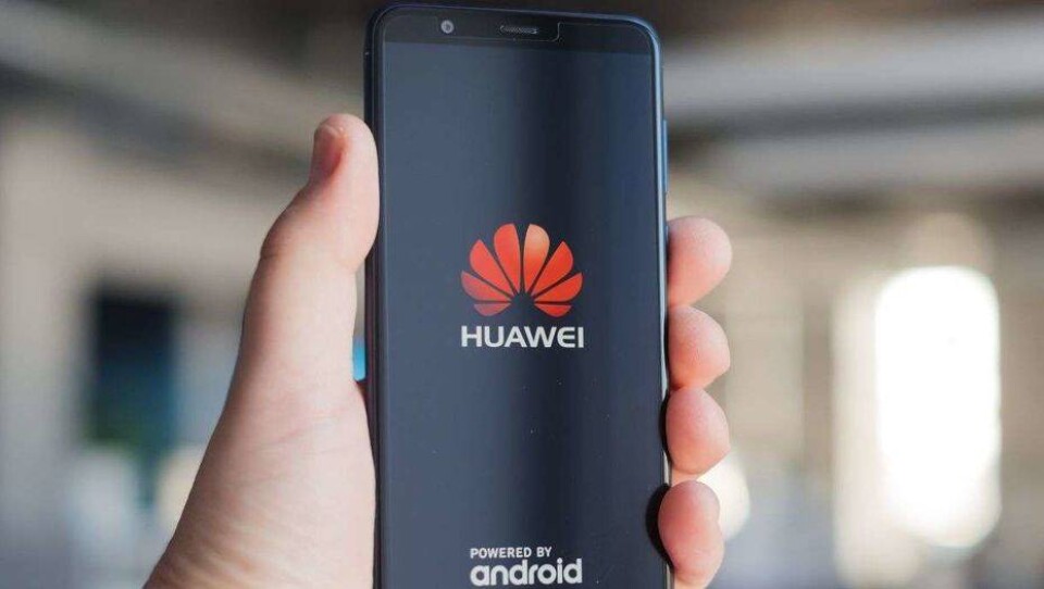 В Чехии сотрудникам правительства запретили использовать телефоны Huawei