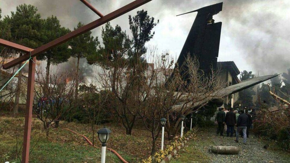 Один человек выжил в разбившемся самолёте в пригороде Тегерана