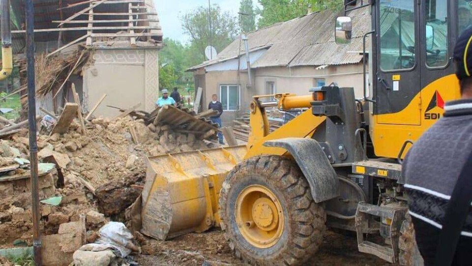 В Толебийском районе Туркестанской области, который затопили дожди, построят четыре новых моста
