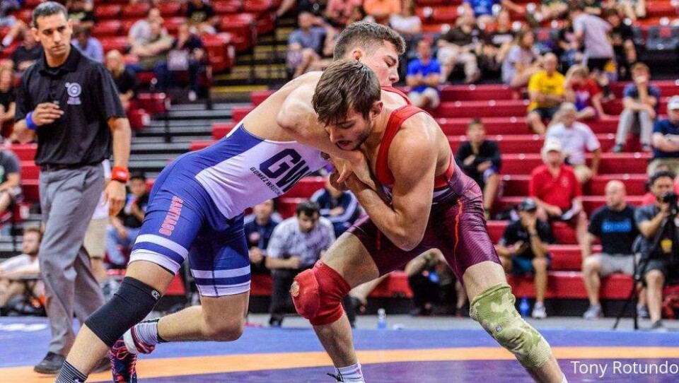 Иранский борец не позволил казахстанцу Алишеру Ергали стать чемпионом мира