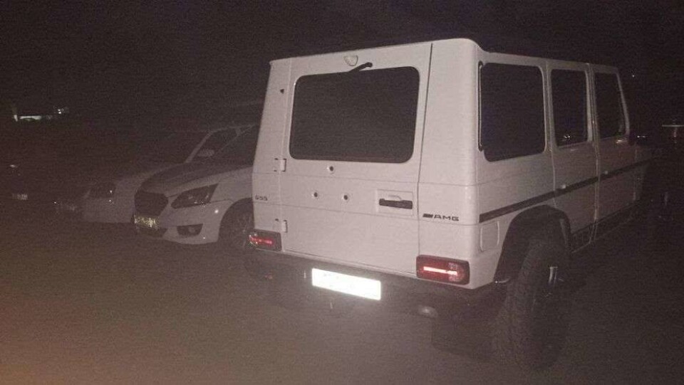 Полиция наказала участников свадебного кортежа, двигавшихся задним ходом по Аль-Фараби в Алматы