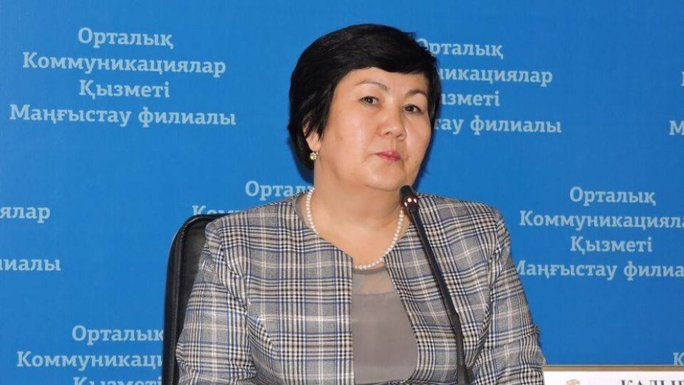 За вымогательство денег с подчинённых осудили чиновницу в Мангистауской области