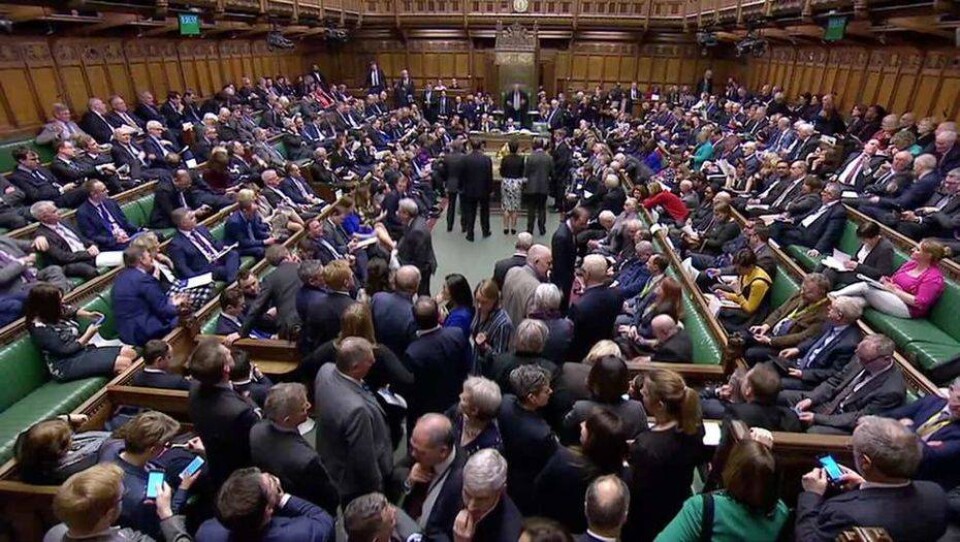 Парламент Великобритании проголосовал за отсрочку Brexit