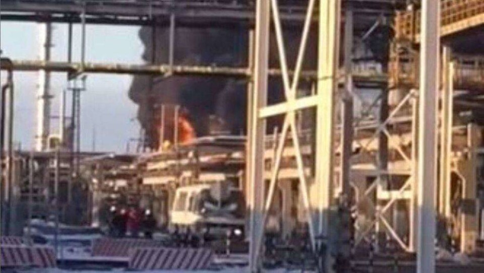 Пожар на Атырауском нефтеперерабатывающем заводе потушили за полчаса