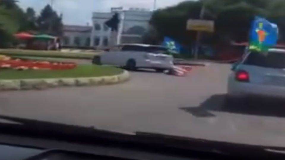 Скриншот с YouTube