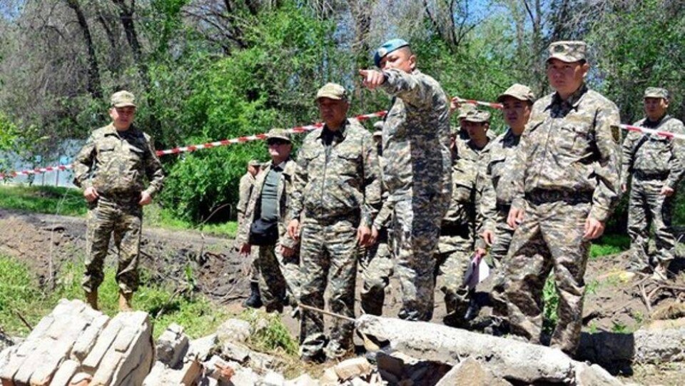 30 ветхих зданий в Сарыозекском гарнизоне угрожают жизни солдат - судья военного суда